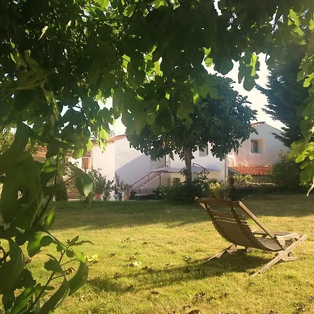 Une Maison Blanche B&B