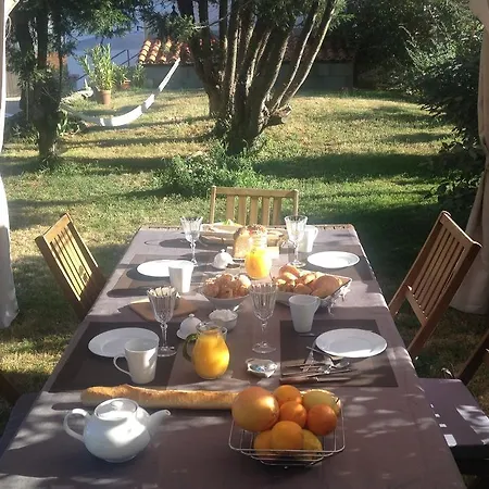 Une Maison Blanche Bed & Breakfast Olonne-sur-Mer